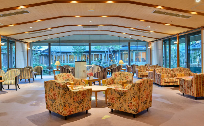 ロビーラウンジ「天遊」