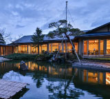 ダイニング「花なり亭」