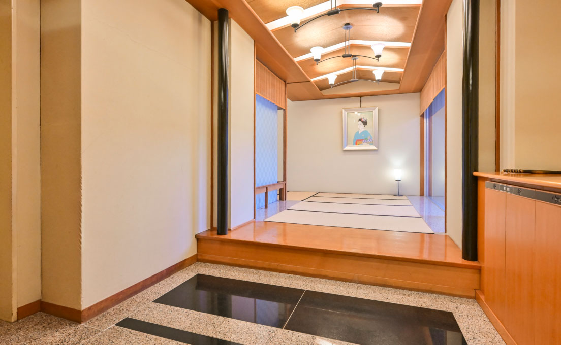 離れ「あやめ」檜内風呂付き